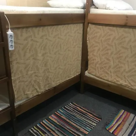 Ararat-teatralnaya Hostel *
